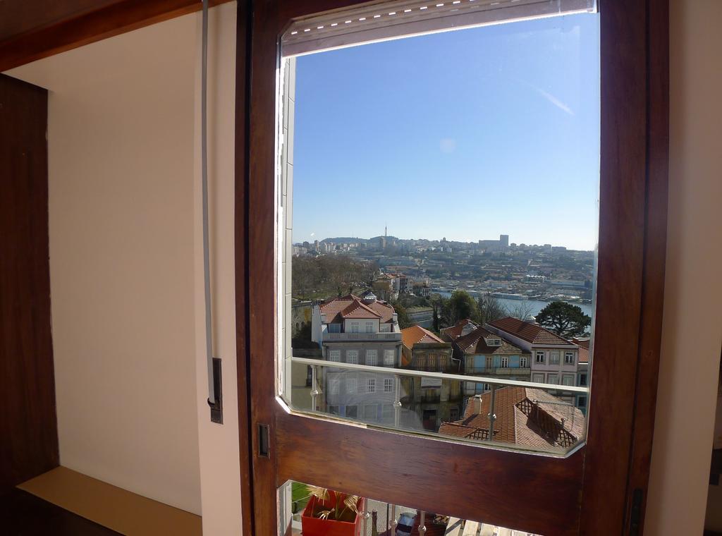 Lv Premier Apartments Clerigos- Re1 Porto Bagian luar foto