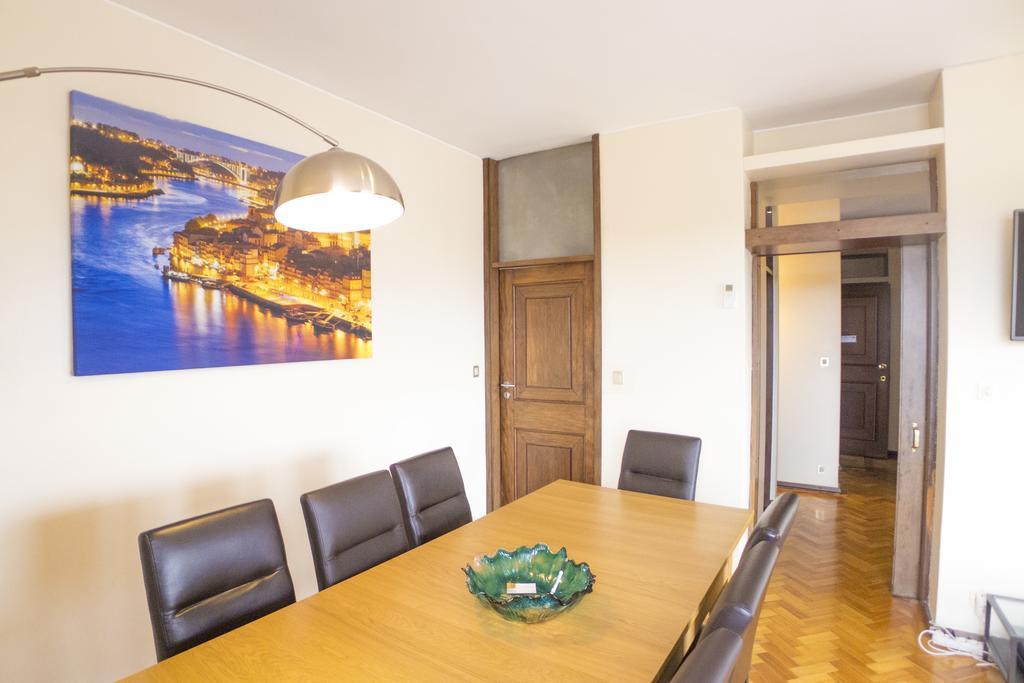 Lv Premier Apartments Clerigos- Re1 Porto Bagian luar foto