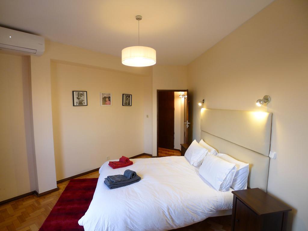 Lv Premier Apartments Clerigos- Re1 Porto Bagian luar foto