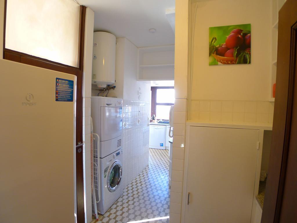 Lv Premier Apartments Clerigos- Re1 Porto Bagian luar foto