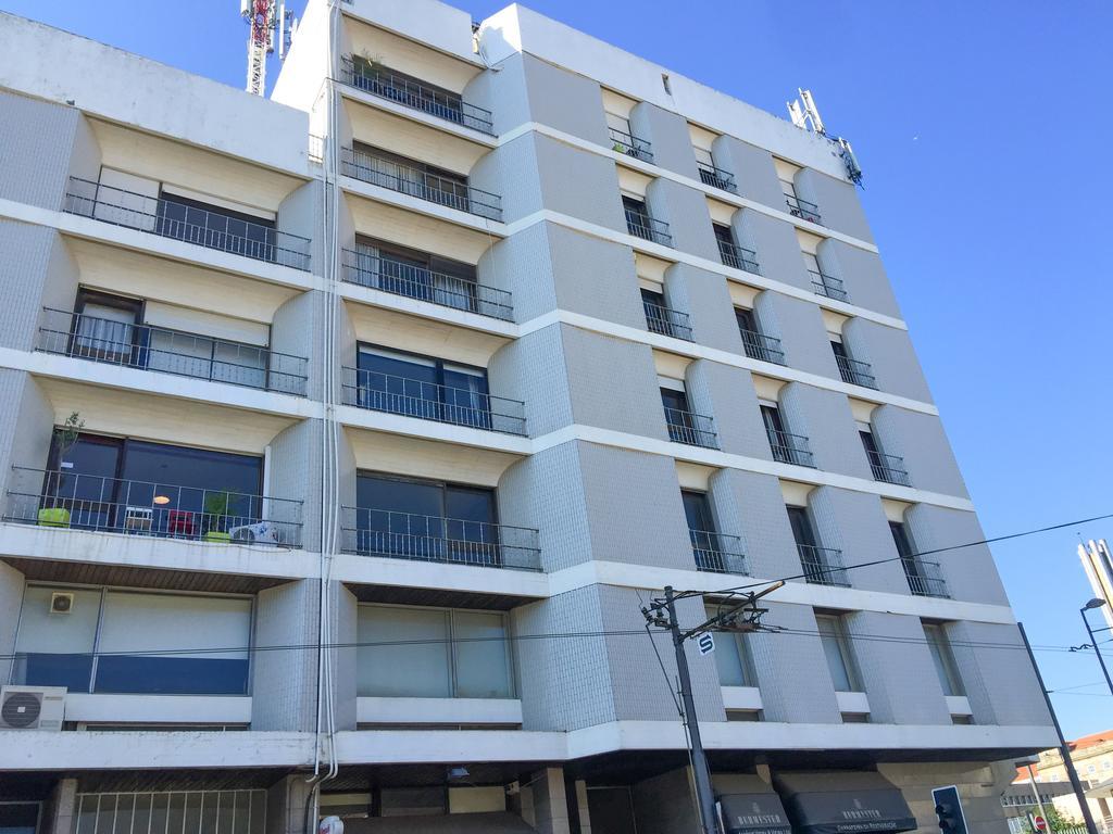 Lv Premier Apartments Clerigos- Re1 Porto Bagian luar foto