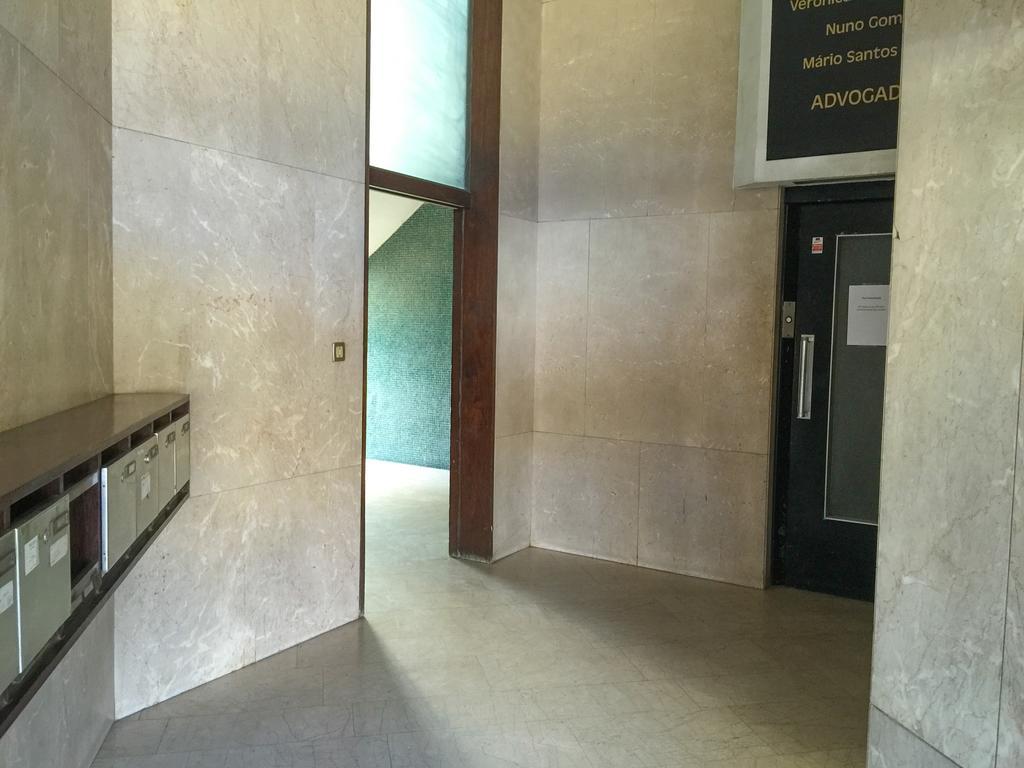 Lv Premier Apartments Clerigos- Re1 Porto Bagian luar foto